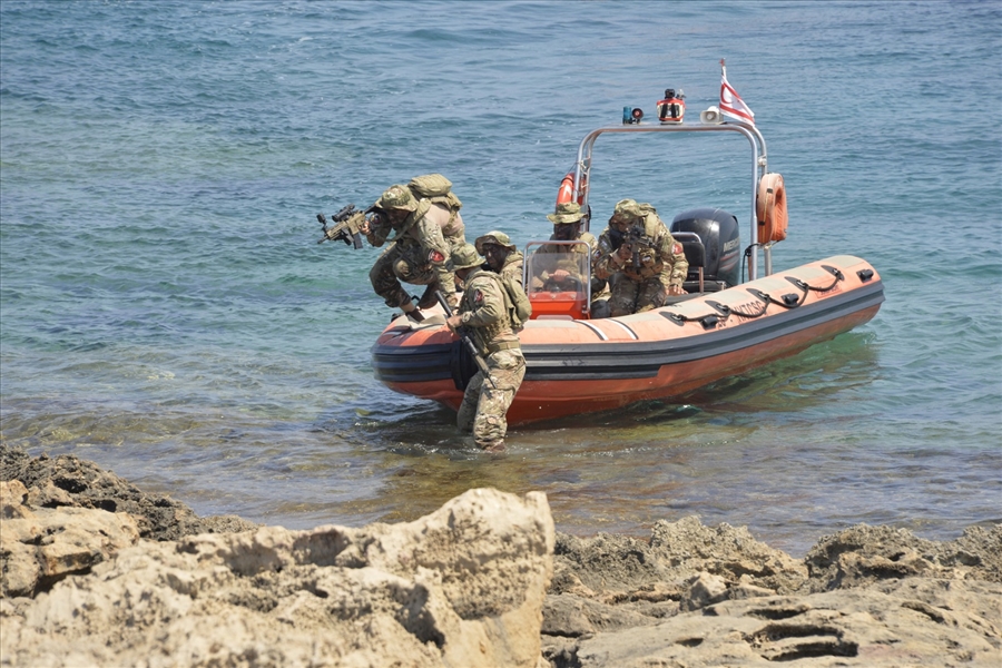 Türkiye ve Kuzey Kıbrıs Türk Cumhuriyeti`nin katılımıyla gerçekleştirilen Şehit Yüzbaşı Cengiz Topel Akdeniz Fırtınası-2020 Tatbikatı 6 Eylül`de başlatılmıştı.