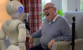 İnsansı robot Pepper, yaşlılara can yoldaşlığı yapacak