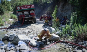 5 gündür devam eden yangını söndürmek için canla başla çalıştılar
