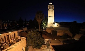 Şanlıurfa'da 3 dine ev sahipliği yapan tarihi Ulu Cami ışıklandırıldı