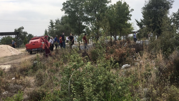Osmaniyede mezarlıkta çıkan yangın kontrol altına alındı