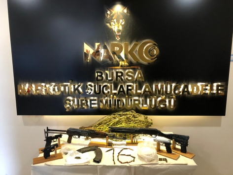 Bursada uyuşturucu satıcılarına "şafak" operasyonu