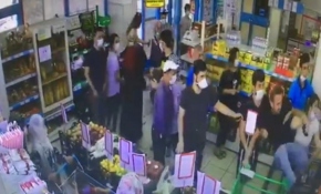 İndirim kampanyası koronavirüsü unutturdu