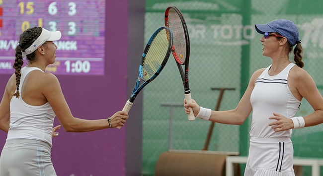 Eugenie Bouchard İstanbulda yarı finale yükseldi