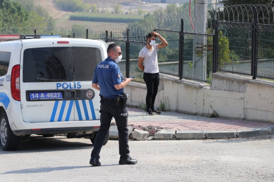 Boluda karantinada olması gereken kişi otomobille gezerken yakalandı