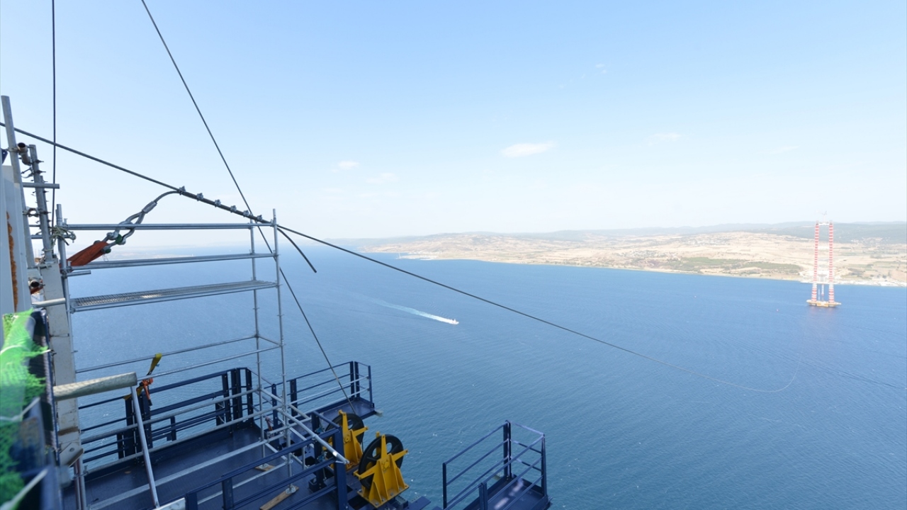 Karaismailoğlu, 1915 Çanakkale Köprüsü`nün genişliğinin 45 metre olacağını anlattı.