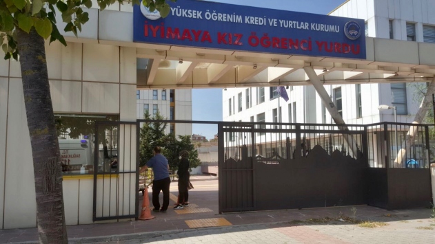 İstanbulda karantina kuralını ihlal edenler yurtlara yerleştiriliyor