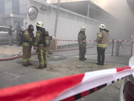 Beylikdüzünde sanayi sitesindeki bir iş yerinde yangın çıktı