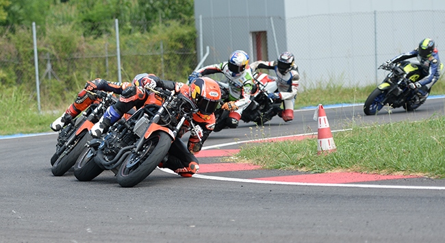 Milli motosikletçiler İspanya ve San Marinoda piste çıkıyor
