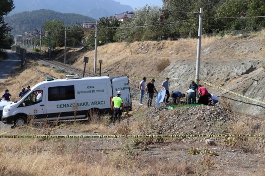 Adanada raylar üzerinde erkek cesedi bulundu