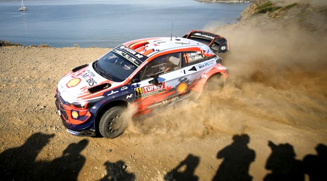 WRCnin 5. yarışı Türkiye Rallisinde ikinci gün