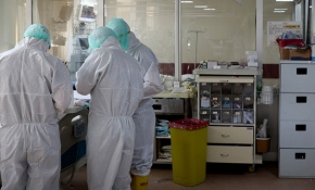 Bilim Kurulu Üyesi Gündüz: Yaşlıların bıraktığı yoğun bakım alanını gençler dolduruyor