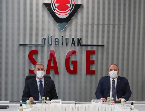 Bakanlar Akar ve Varank ile TSK komuta kademesinden TÜBİTAK SAGE ziyareti