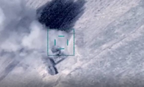 Azerbaycan, Ermenistan'a ait hedefleri vurmaya devam ediyor