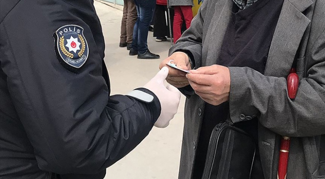 Denizlide tedbirlere uymayan 1316 kişiye ceza
