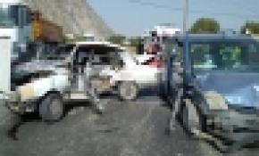 1 kişinin öldüğü 3 kişinin yaralandığı kaza anı kamerada