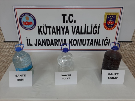 Kütahyada sahte içki sattığı iddia edilen şüpheli yakalandı