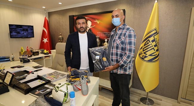 MKE Ankaragücündan şehit ismini taşıyan futbol takımına yardım