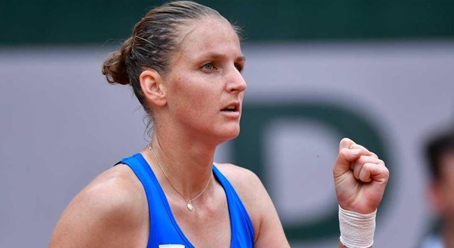 Fransa Açıkta Pliskova ve Kenin ikinci turda
