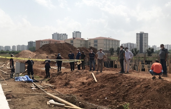 Adanada elektrik direğinde akıma kapılan işçi hayatını kaybetti
