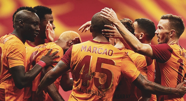 Galatasaray İskoçyada tur peşinde