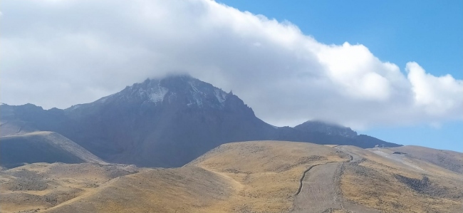 Erciyes Dağına kar yağdı