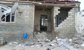 TRT Haber Azerbaycan'da harabeye dönen evi görüntüledi