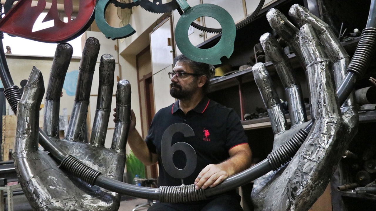 Anıtta kurtarma ekiplerinin çabası da yer alacak