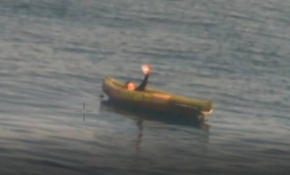 Afrikalı göçmen 10 gün lastik botta yaşam mücadelesi verdi