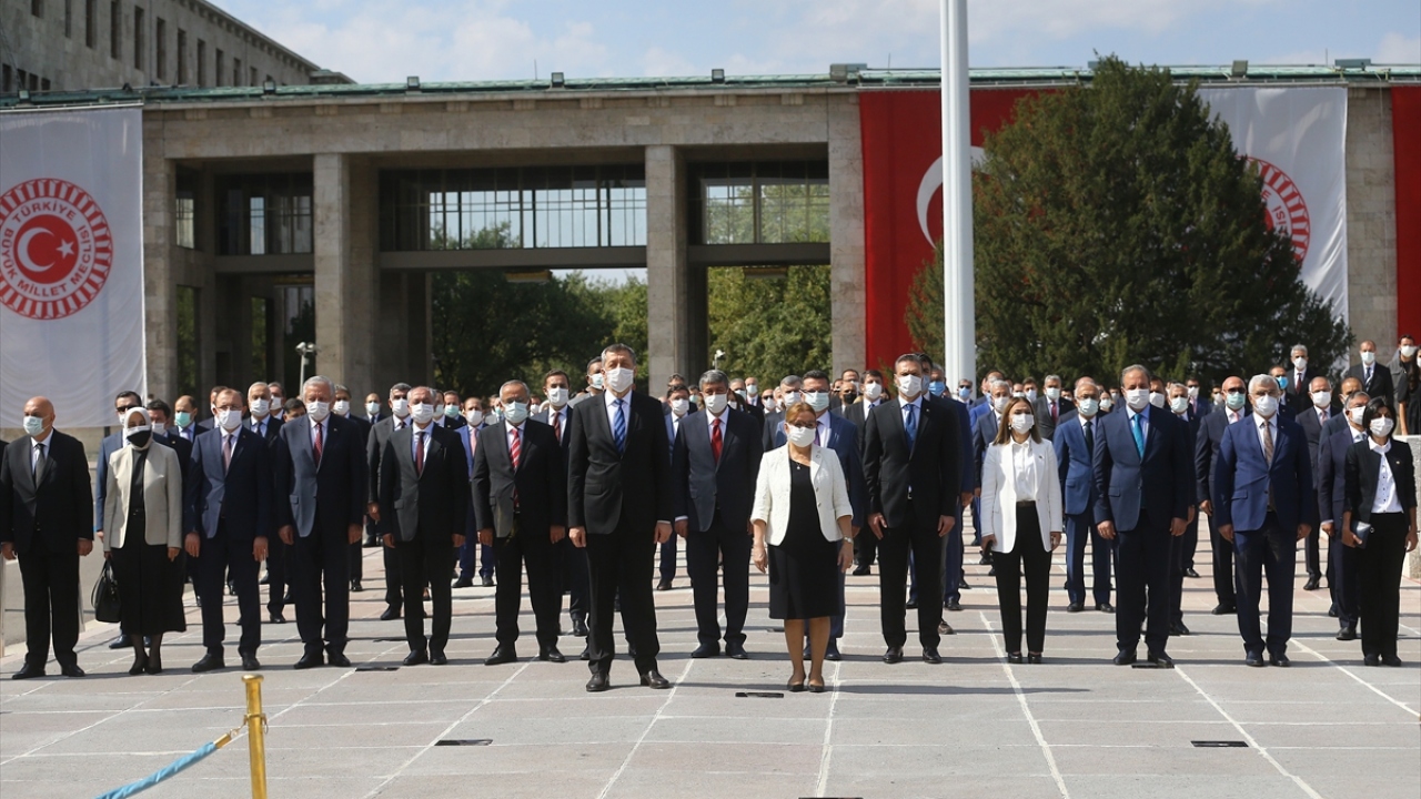 Törene Milli Eğitim Bakanı Ziya Selçuk ile Ticaret Bakanı Ruhsar Pekcan da katıldı.