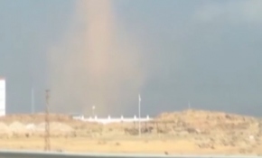 Biryanda hortum diğer yanda ceviz büyüklüğünde dolu