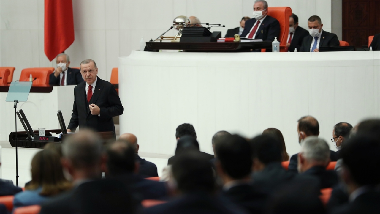 "Azerbaycanlı kardeşlerimizin yanlarındayız"