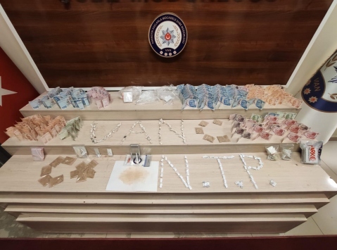 Van'da torbacı operasyonunda 3 zanlı tutuklandı