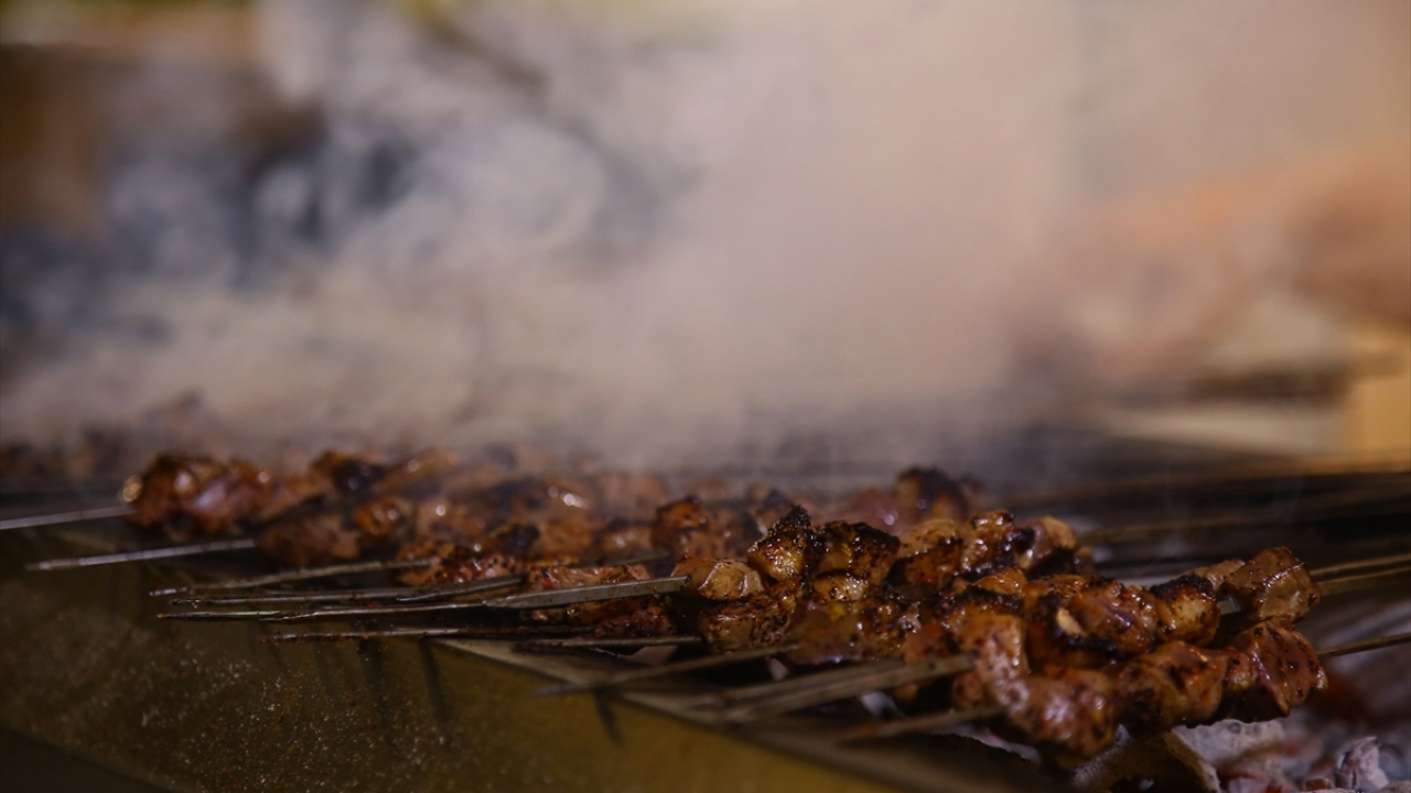 "Karnımız değil de gözümüz doyacak"