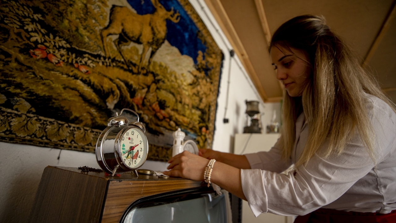 Kepez Belediye Başkanı Hakan Tütüncü, Antalya`nın da tüm diğer büyükşehirlerde olduğu gibi 1980`den sonra yoğun bir göç olgusuyla karşılaştığını söyledi.