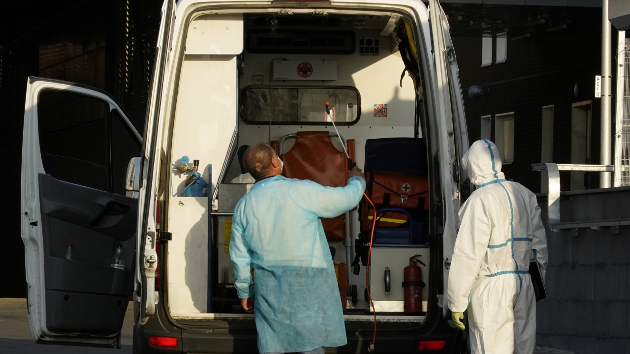 Başkent Moskova’da son 24 saatte vaka sayısı 4 bin 82 artarak 311 bin 559, yaşamını yitirenlerin sayısı ise 31 artışla 5 bin 401 oldu.