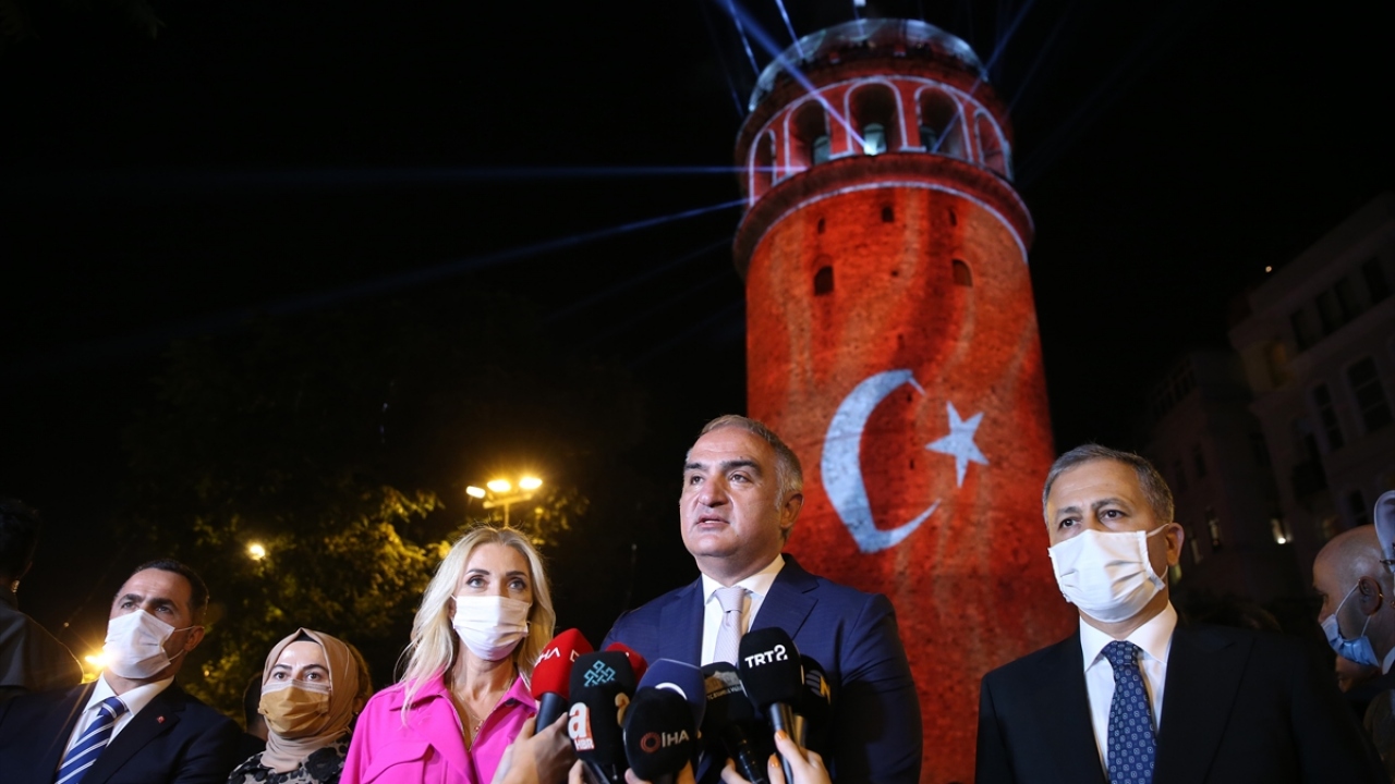 Bakanlık olarak yapının İstanbul`un cazibe noktası olduğunu da göz önünde tuttuklarına dikkati çeken Ersoy, şöyle devam etti: