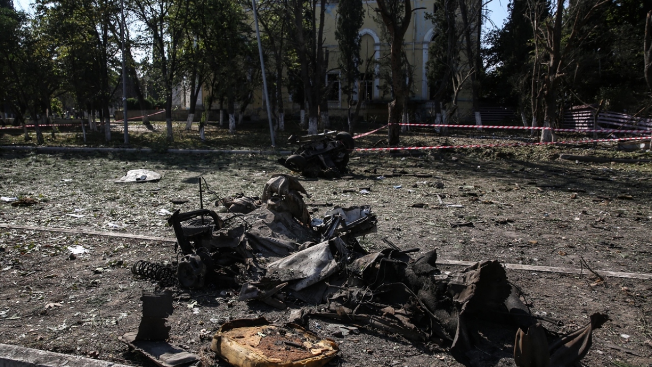 Saldırının gece saatlerinde, caddenin işlek olmadığı bir anda meydana gelmesi sebebiyle herhangi bir can kaybı yaşanmadı.