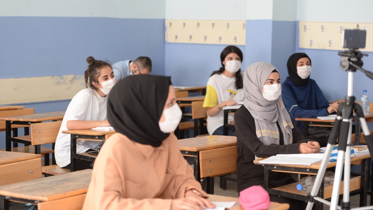 Bu süreci sağlıklı geçirmeye gayret gösterdiklerini anlatan Açar, şöyle konuştu: