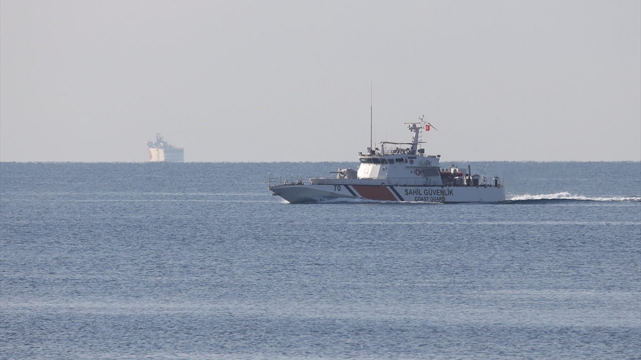 Tam donanımlı ve çok amaçlı dünyadaki ender araştırma gemilerinden biri olan gemide, 2 ve 3 boyutlu sismik, gravite, manyetik olarak jeofizik araştırması yapılabiliyor. 