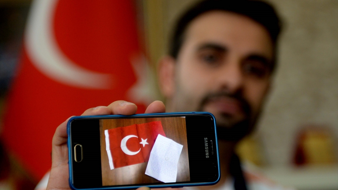 Polat, gazetecilere yaptığı açıklamada, Gence kentine atılan bombanın acısını Azerbaycan vatandaşlarıyla birlikte yaşadıklarını söyledi.