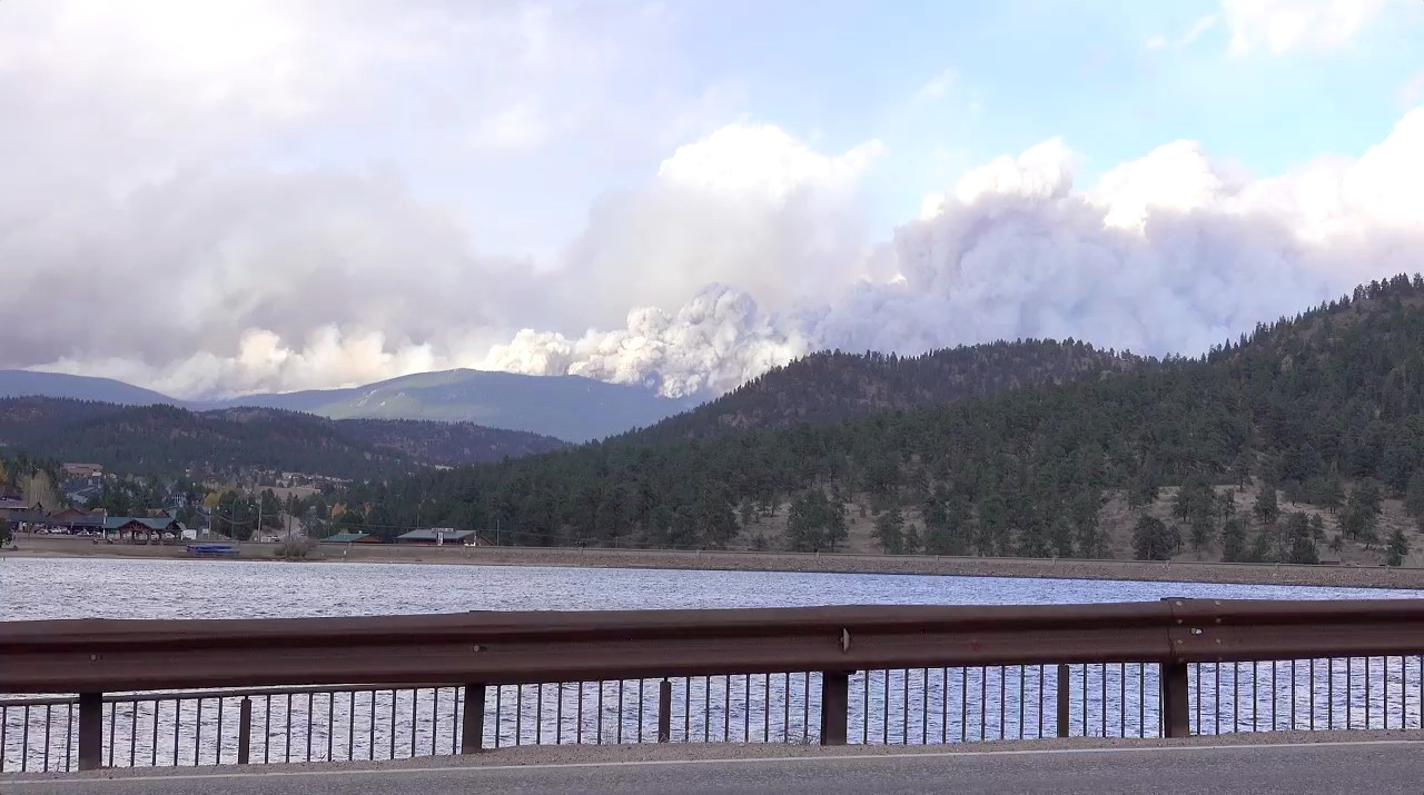 Bu yangının eyalet tarihindeki en büyük yangın olduğu açıklandı.