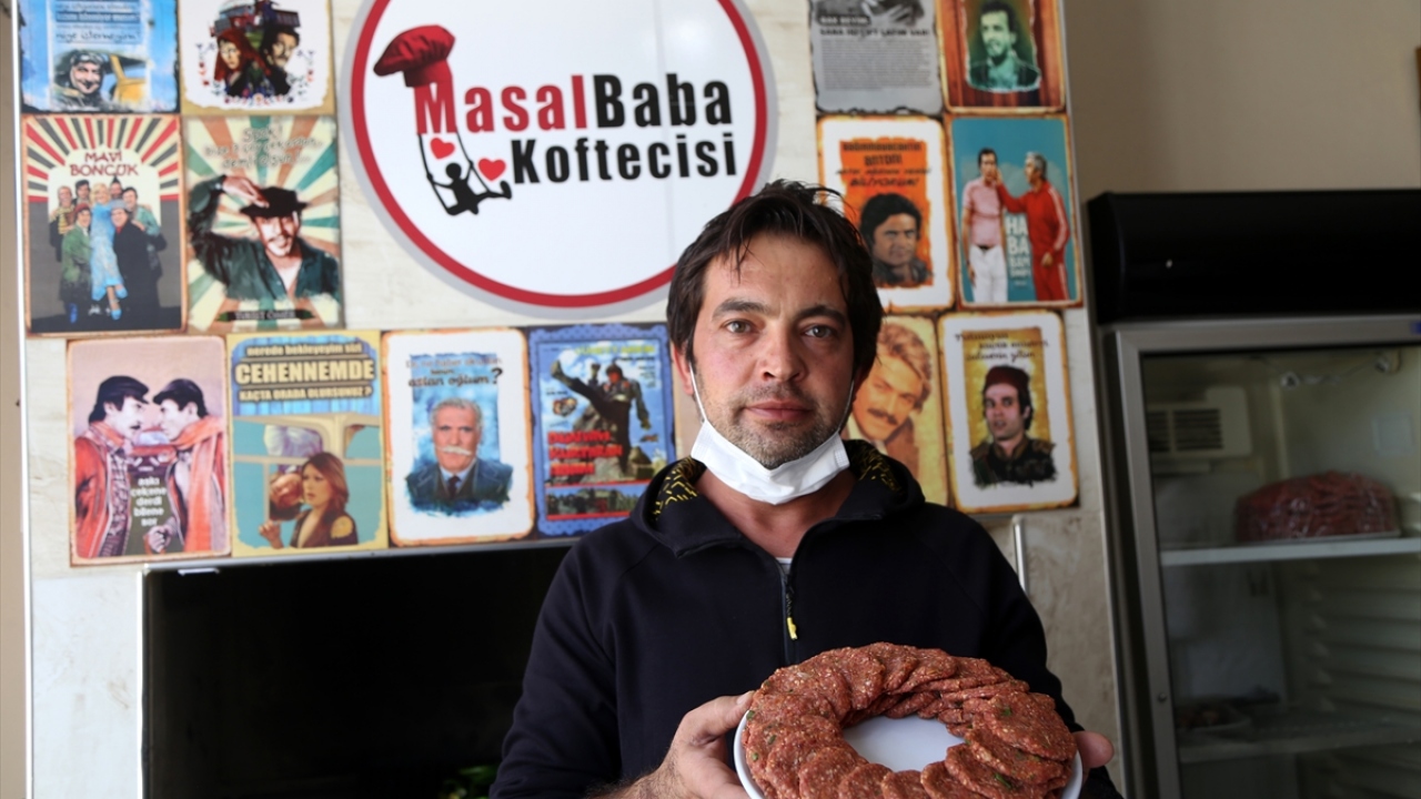 Bülent Doğan, gazetecilere, iş yerinin çok farklı hikayesi olduğunu söyledi. 