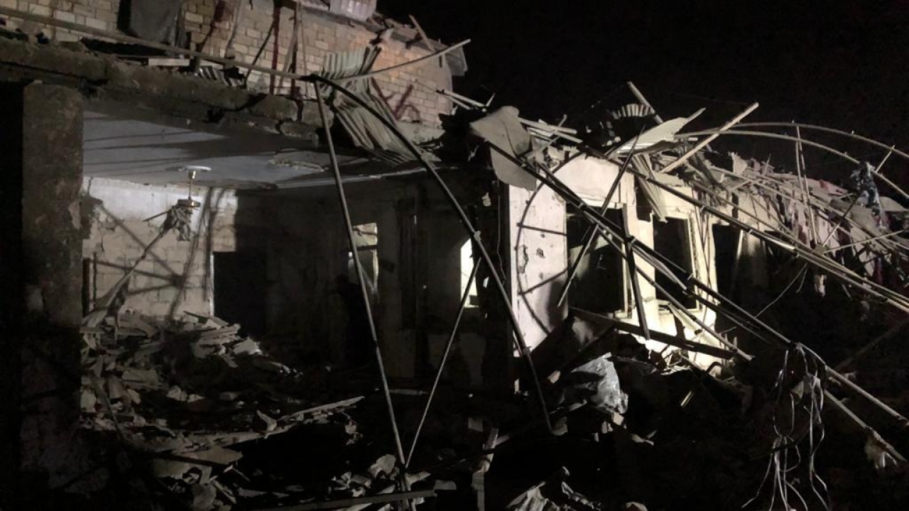 Azerbaycan Başsavcılığı, saldırılarda 13 kişinin hayatını kaybettiğini, 40`tan fazla yaralı olduğunu açıkladı.