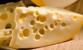 Salgınla mücadelede İsviçre peyniri modeli: Açık vermeyin