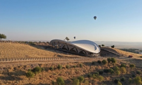 Göbeklitepe'de resmi uçuşlar başladı