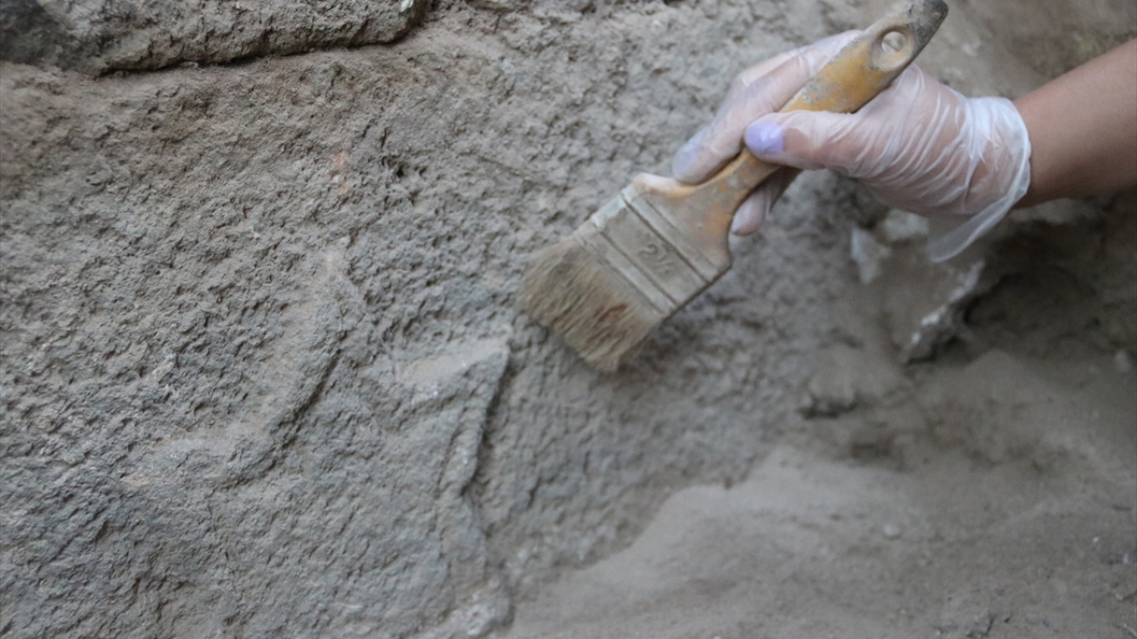 "Bazalt taşlardan yapılmış"