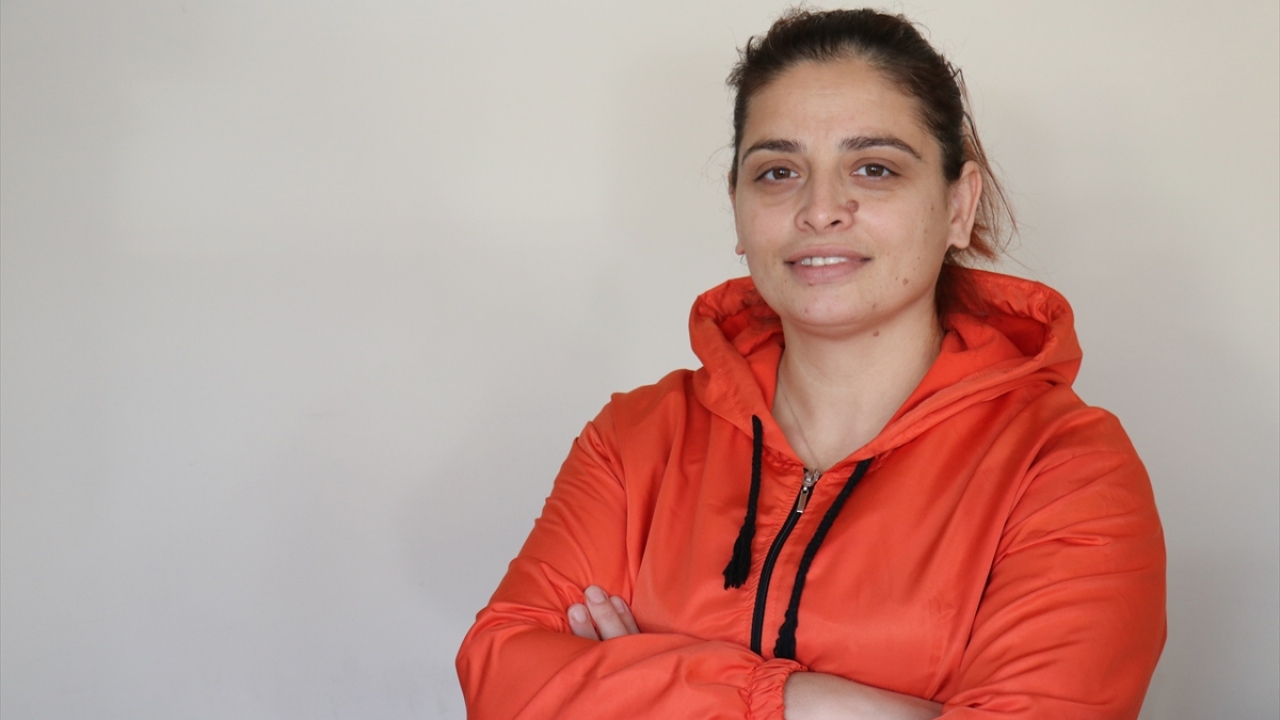 Kırklareli`nin Doğu Mahallesi Muhtarı Arzu Yıldırım, görevini sürdürüyor.