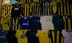 Bu dükkanda her yer Fenerbahçe