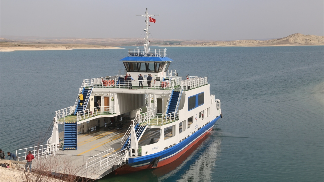 Yeni turlar sayesinde Fırat Nehri kıyısındaki tarihi ve doğal güzellikler gezi tekneleri vasıtasıyla daha kolay görülebilecek.